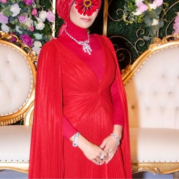 Marchesa Notte Red Gown size 6 - Picture 4 of 7